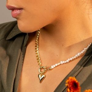 Necklace Gold Plated and Freshwater Pearl Gold Heart Pendent